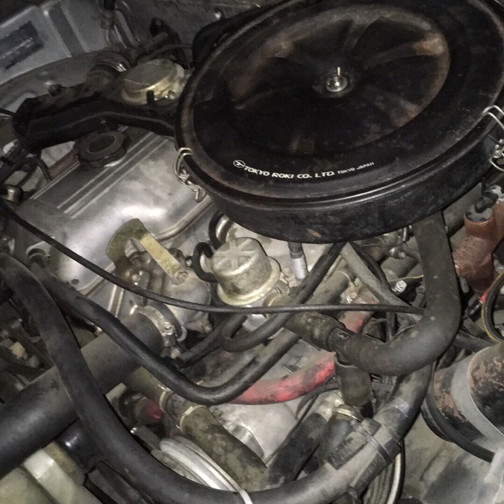 Mazda B2000 - Picture 4 of 8